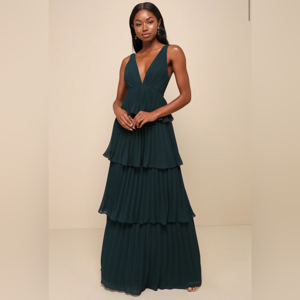 Mesmerizing Essence Emerald Pleated Backless Tiered Maxi Dress